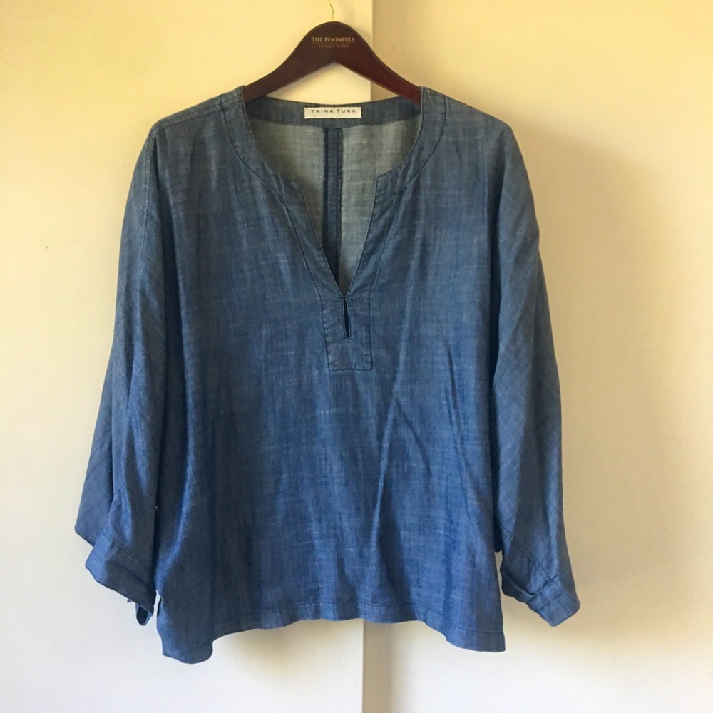 Trina Turk Batwing Chambray shirt